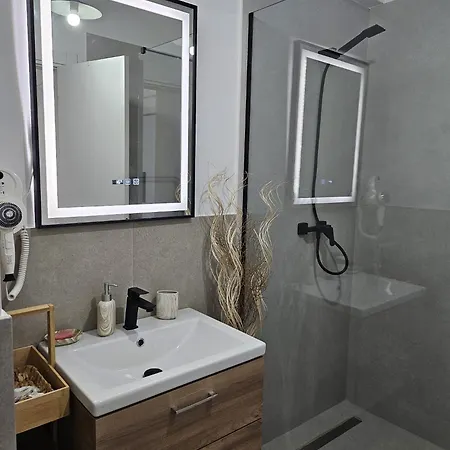 Mamaia Nord - Alezzi Odyssey Apartment *